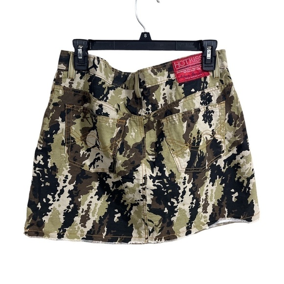 HOT KISS Camo Mini Skirt with Raw Hem Size 11 Retro Y2K Grunge - Picture 2 of 12